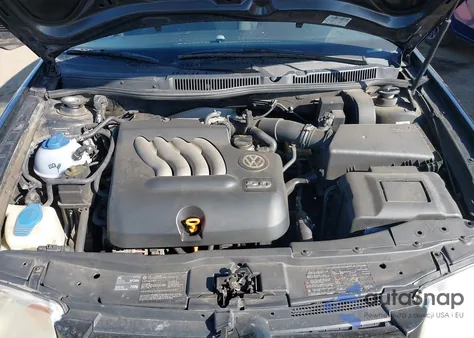 2004 Volkswagen Jetta Gls 2.0L z USA, uszkodzony, nr VIN 3VWSA69M64M081813